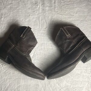 Miz Mooz brown cowgirl half boot western real leather